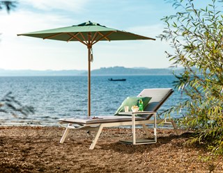 Weishäupl Outdoor Gartenliege Minu Sun Lounger Klassiker Sonnenschirm Wohndesign Maierhofer