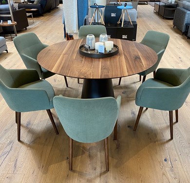 © MONO_STUHL_GR_1.jpg