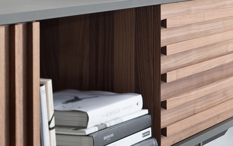 More Möbel Harri Sideboard Nussbaum Detail Wohndesign Maierhofer