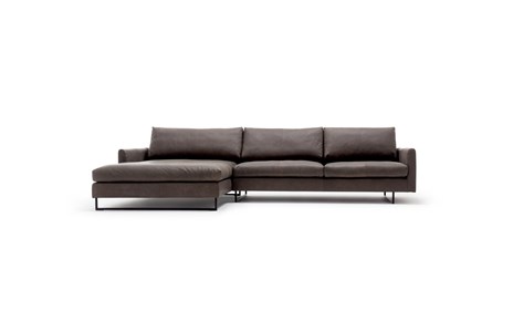 freistil 134 Sofa mit Recamiere Leder Stahlkufe Wohndesign Maierhofer