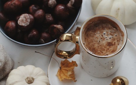 Einmal heisse Schokolade bitte Einmal heisse Schokolade bitte