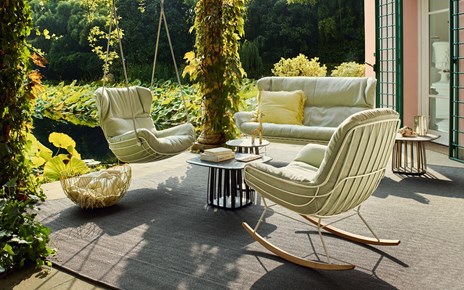 Freifrau Leyasol Swingseat Wingback Bench Rocking Chair Wohndesign Maierhofer Freifrau Leyasol Swingseat Wingback Bench Rocking Chair Wohndesign Maierhofer
