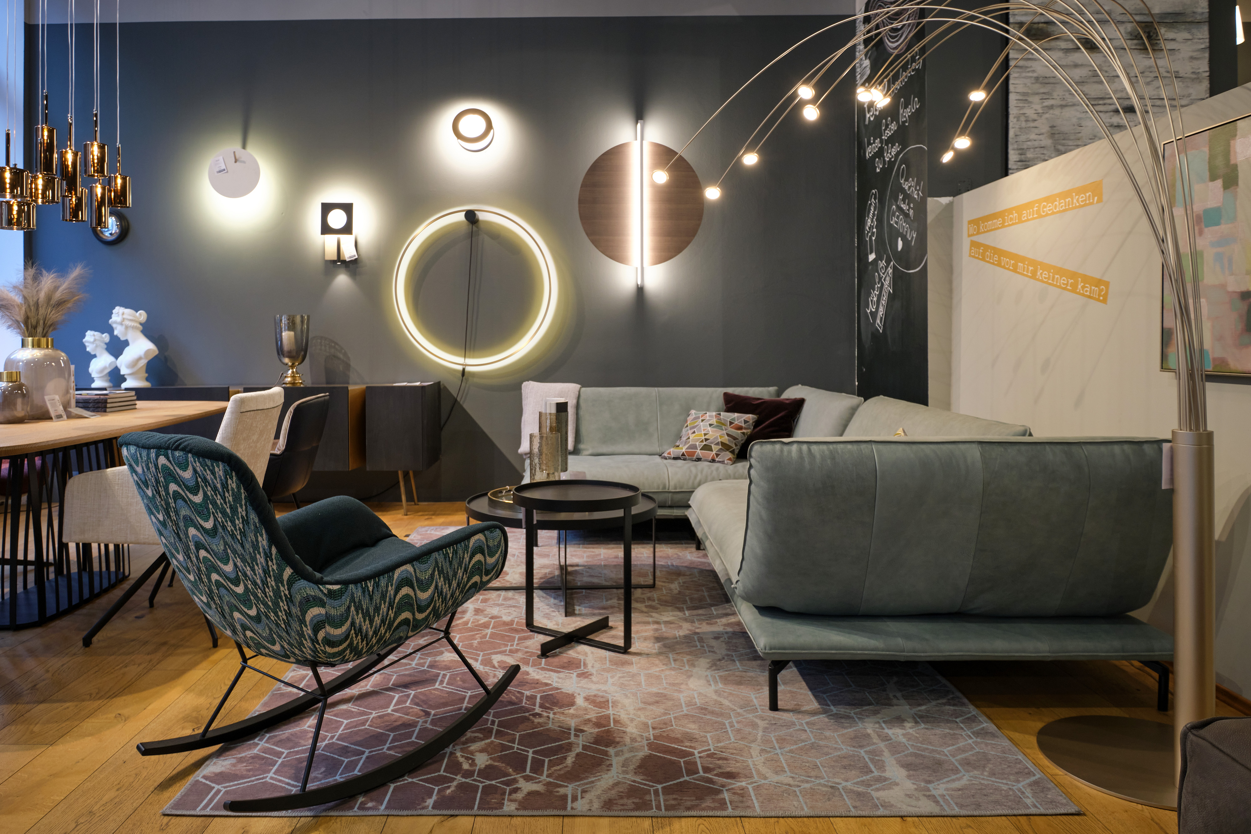 freistil ROLF BENZ & Schlafsofa Store Wien