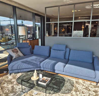 © RBJOLA16806_1.jpg