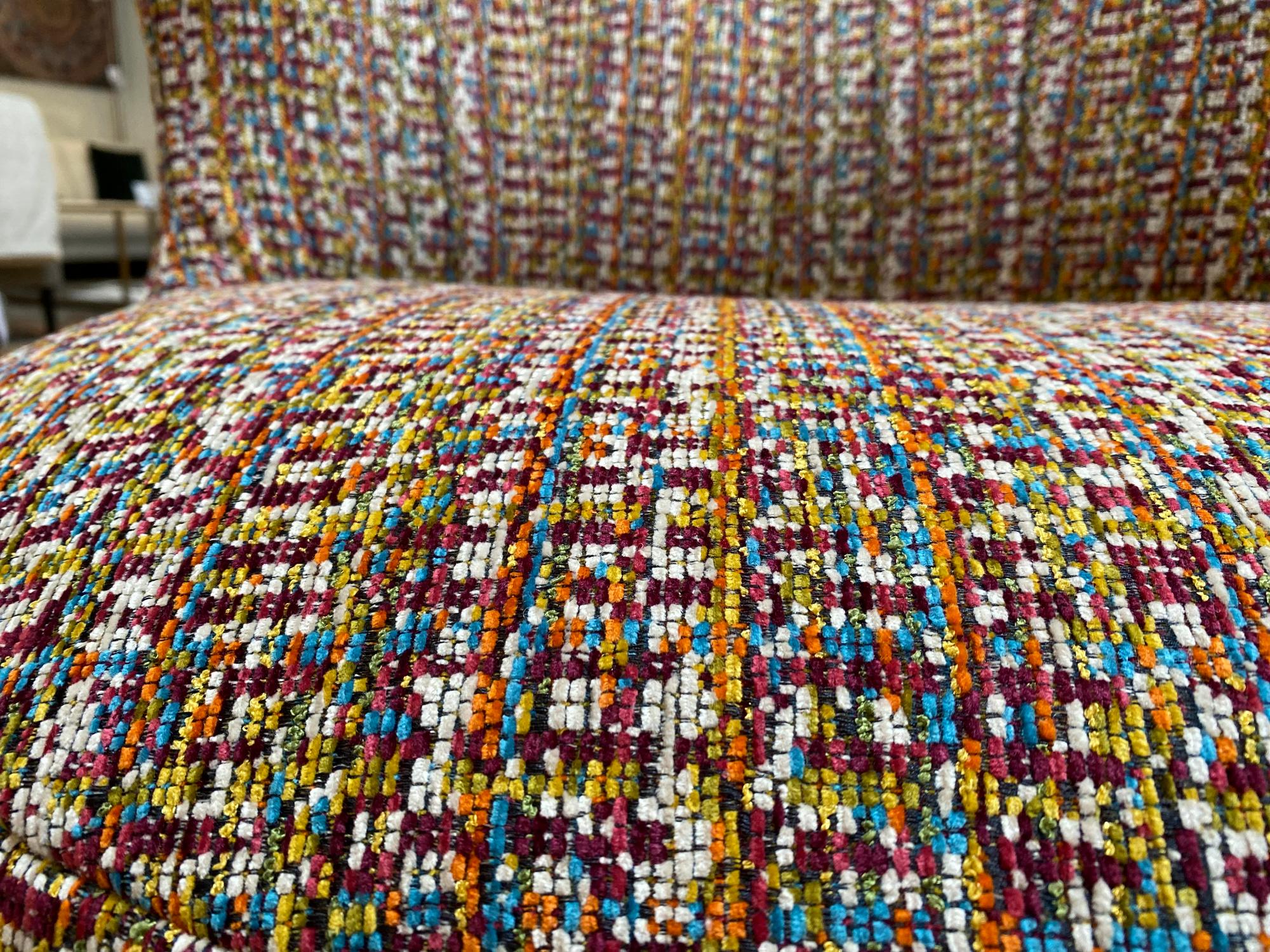 &copy; 173-6331-BUNT_1.jpg