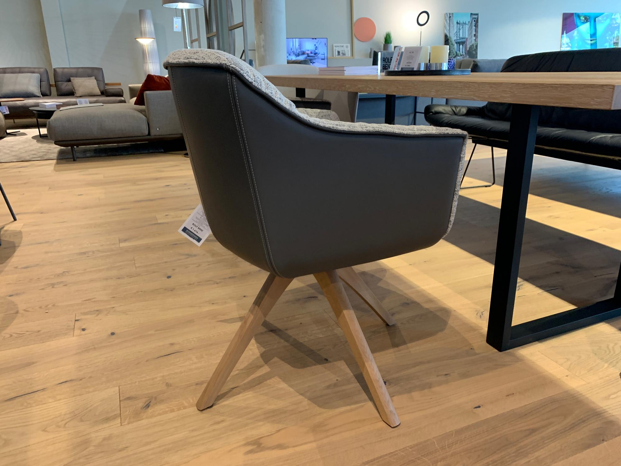 &copy; 641_AB627771_2.JPG