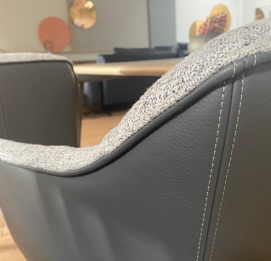 © 641_AB627771_3.jpg