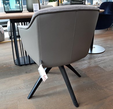 © 641_AB630925_1.jpg