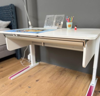 © 742-811-WEISS_4.jpg