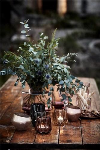 &copy; A00006144_2.jpg