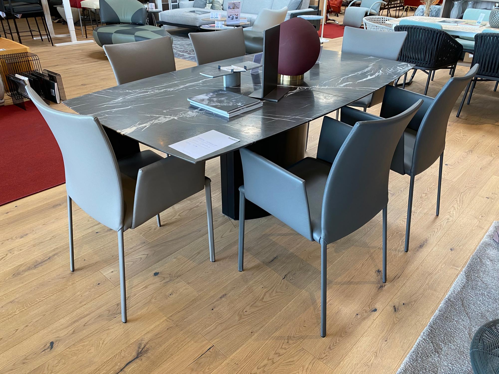 &copy; ADLER-LL-1224_1.jpg