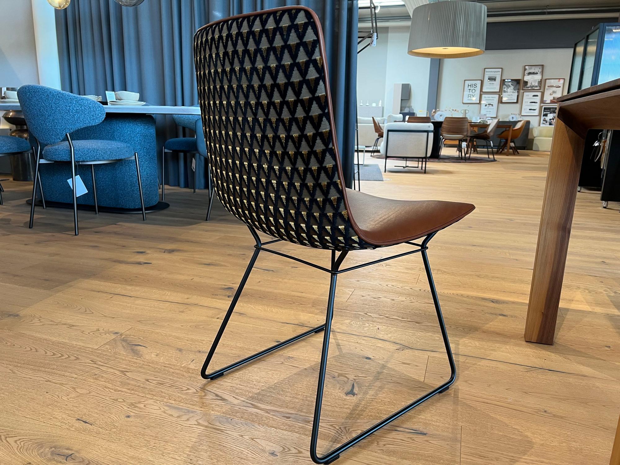 &copy; AMELIESTUHL_1.JPG