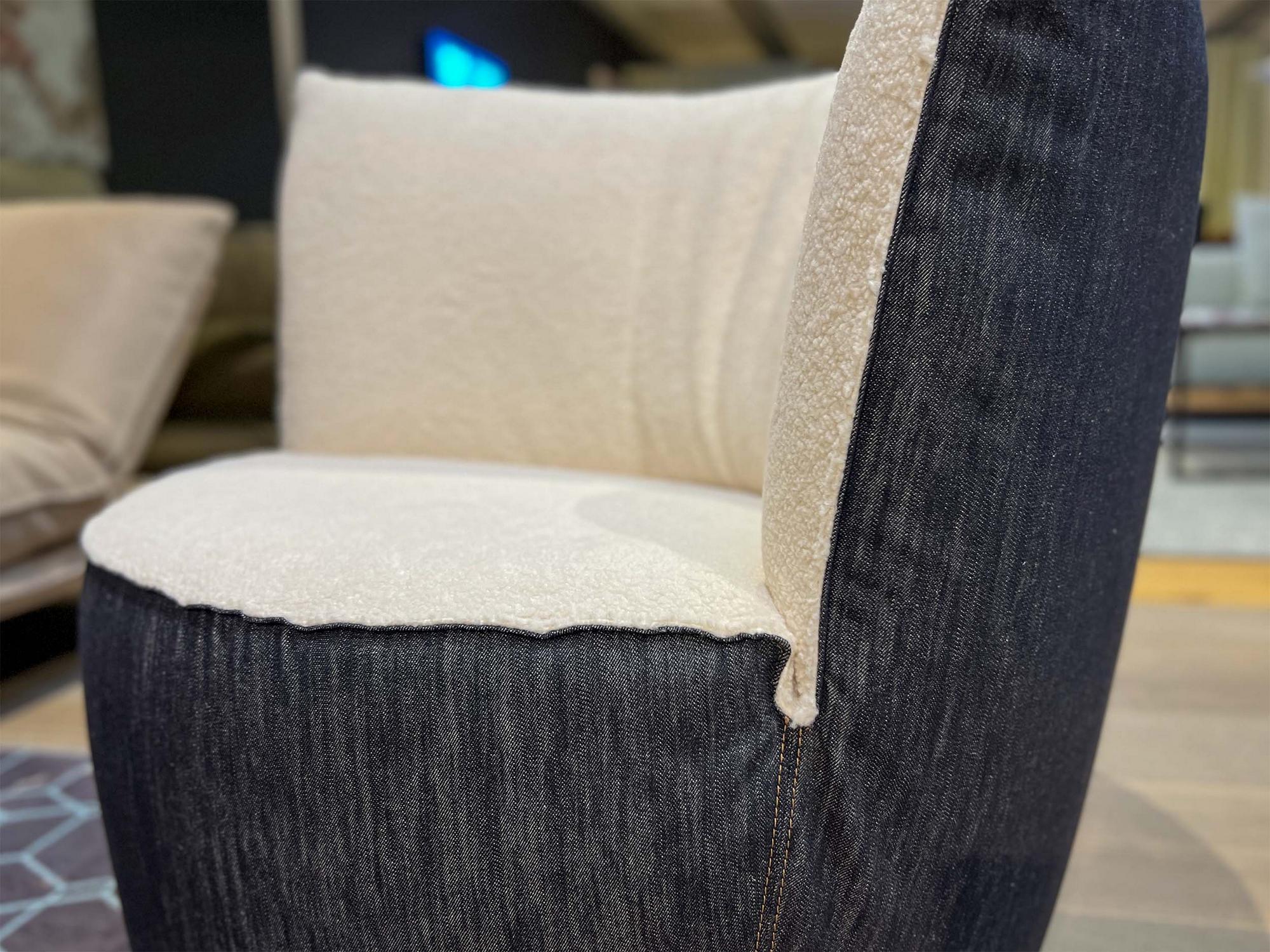 &copy; BULLMARLENEBL_4.jpg