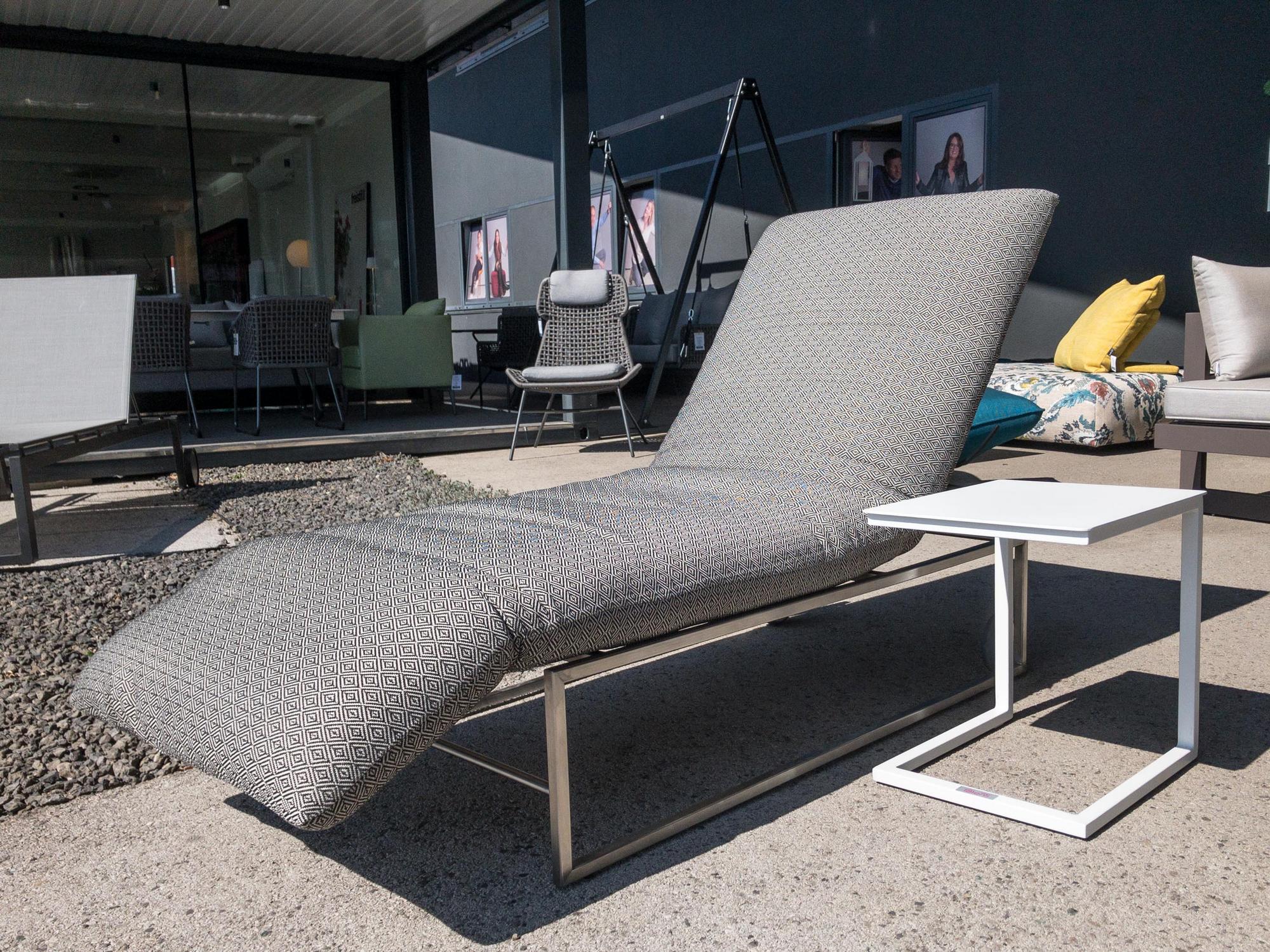 &copy; BULLOD1037_1.jpg