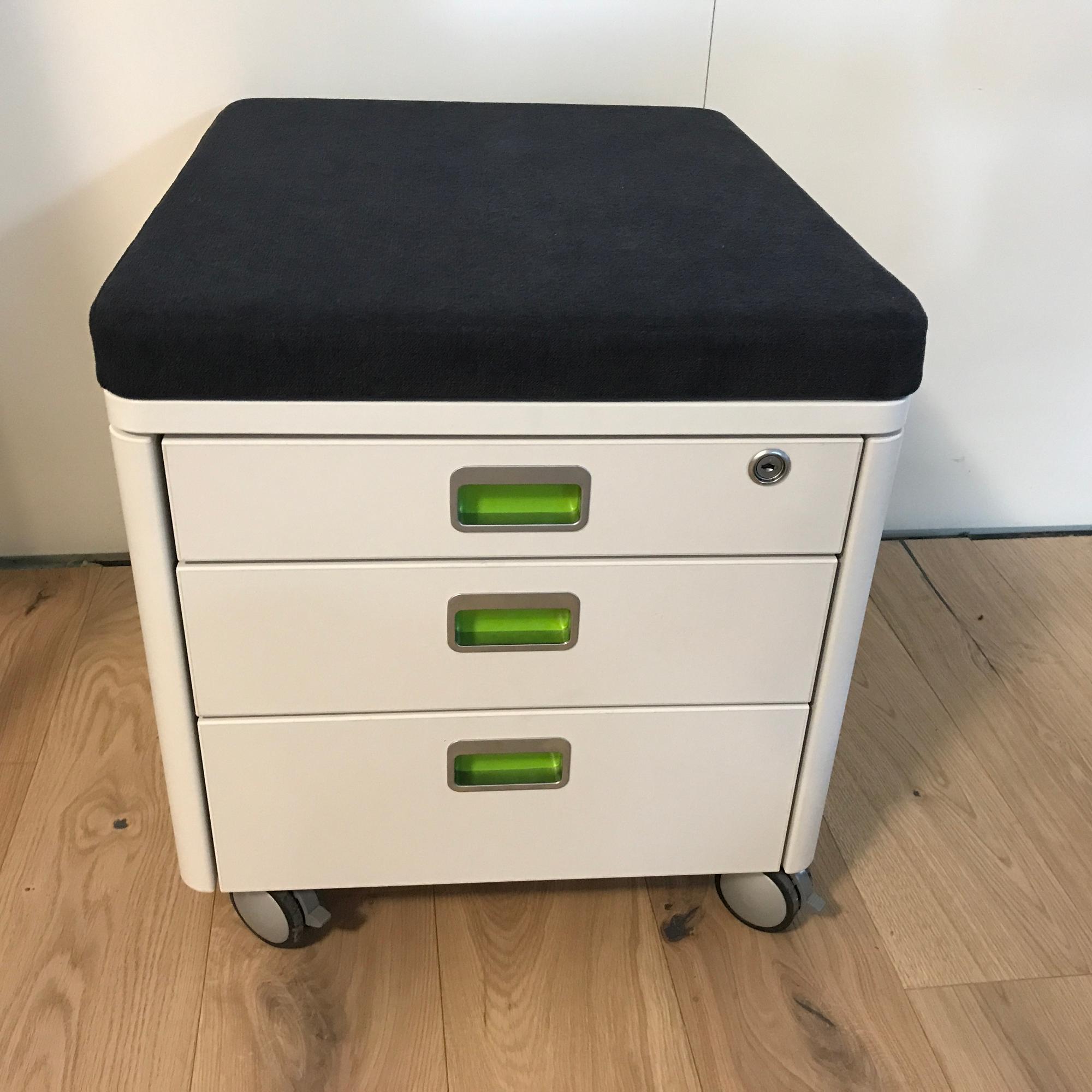 &copy; CUBIC-772-203_1.JPG