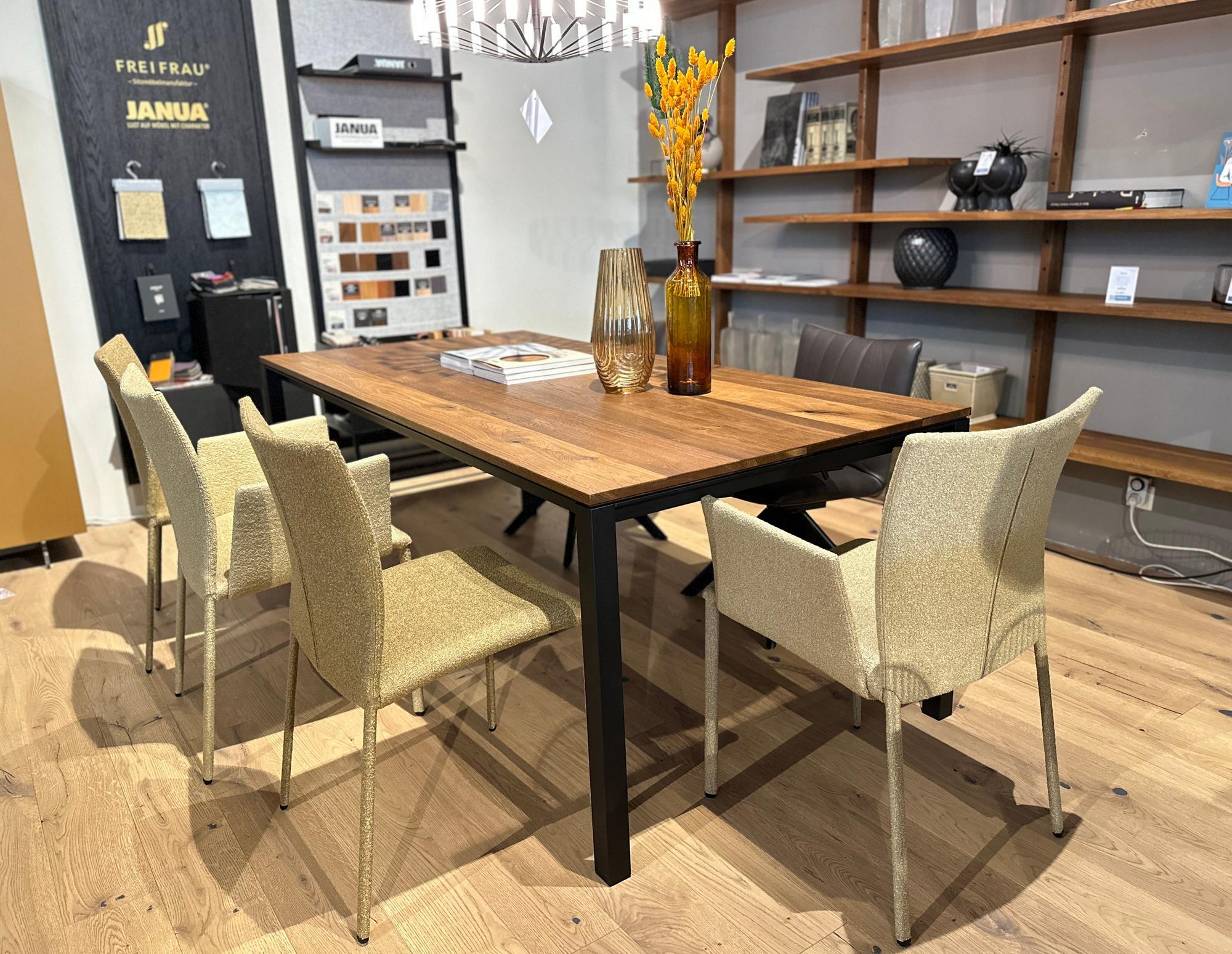 &copy; DRNOBILESO22_1.jpg