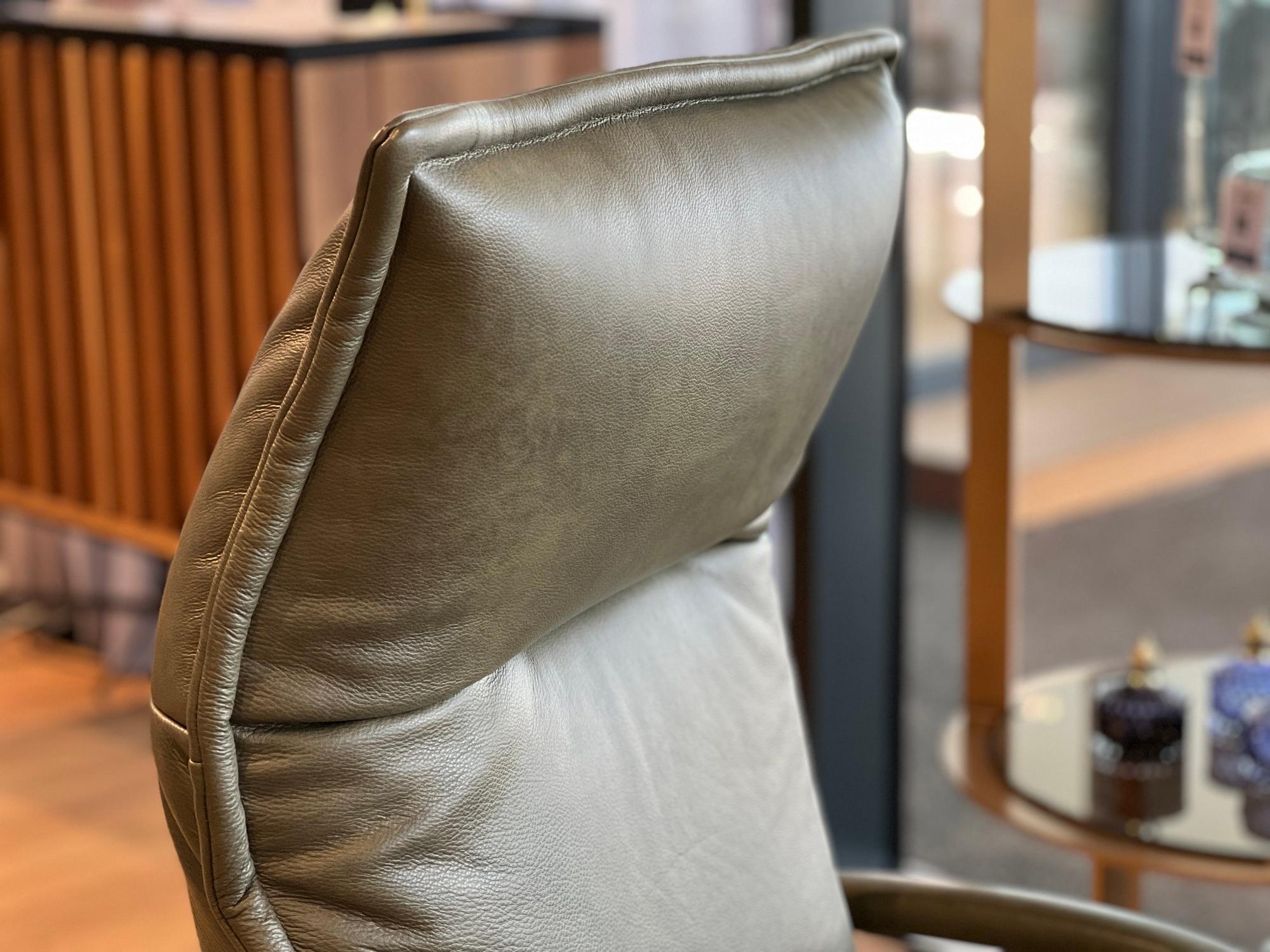 &copy; FFFINO6164_2.jpg