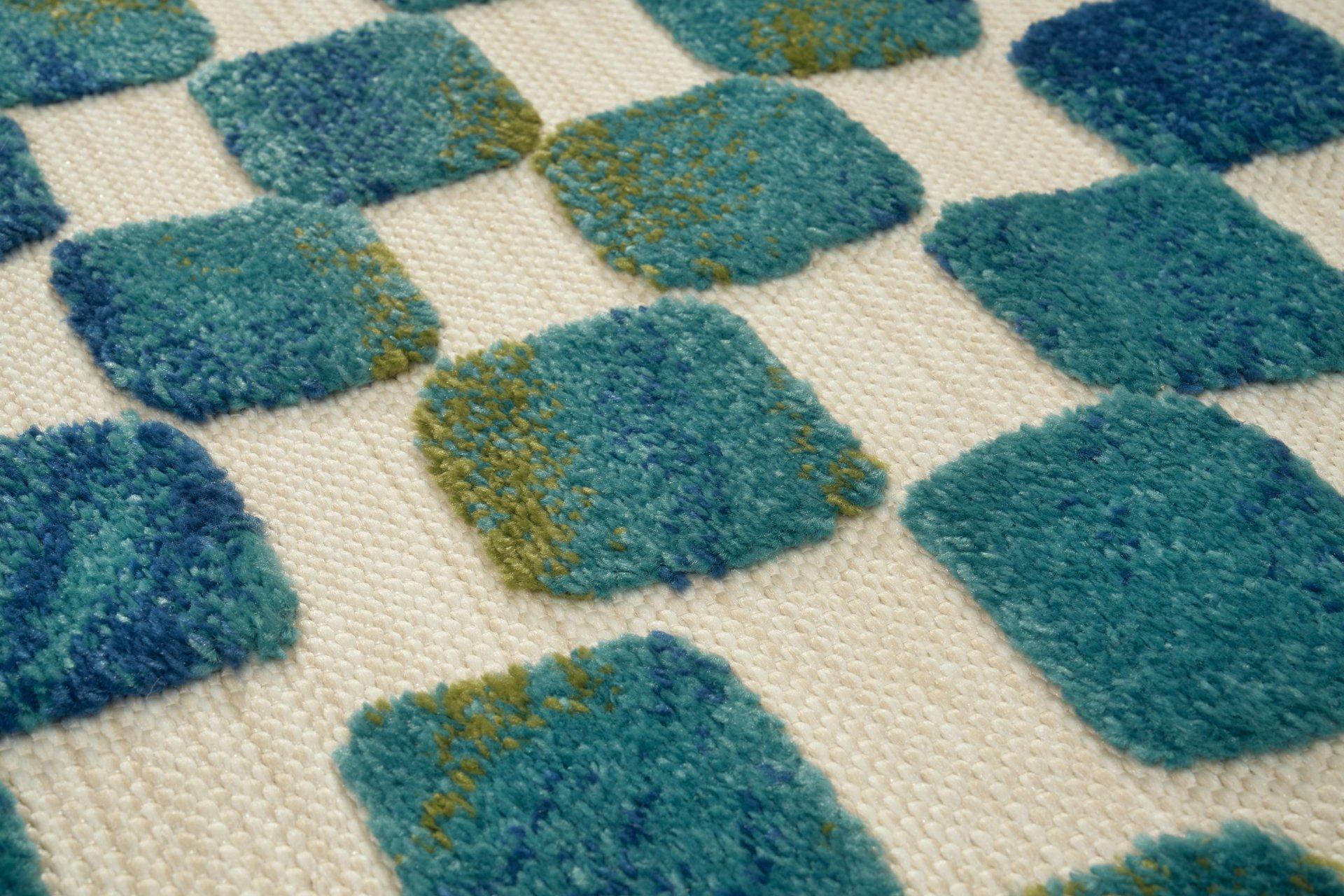 &copy; FGCALMA160_1.jpg