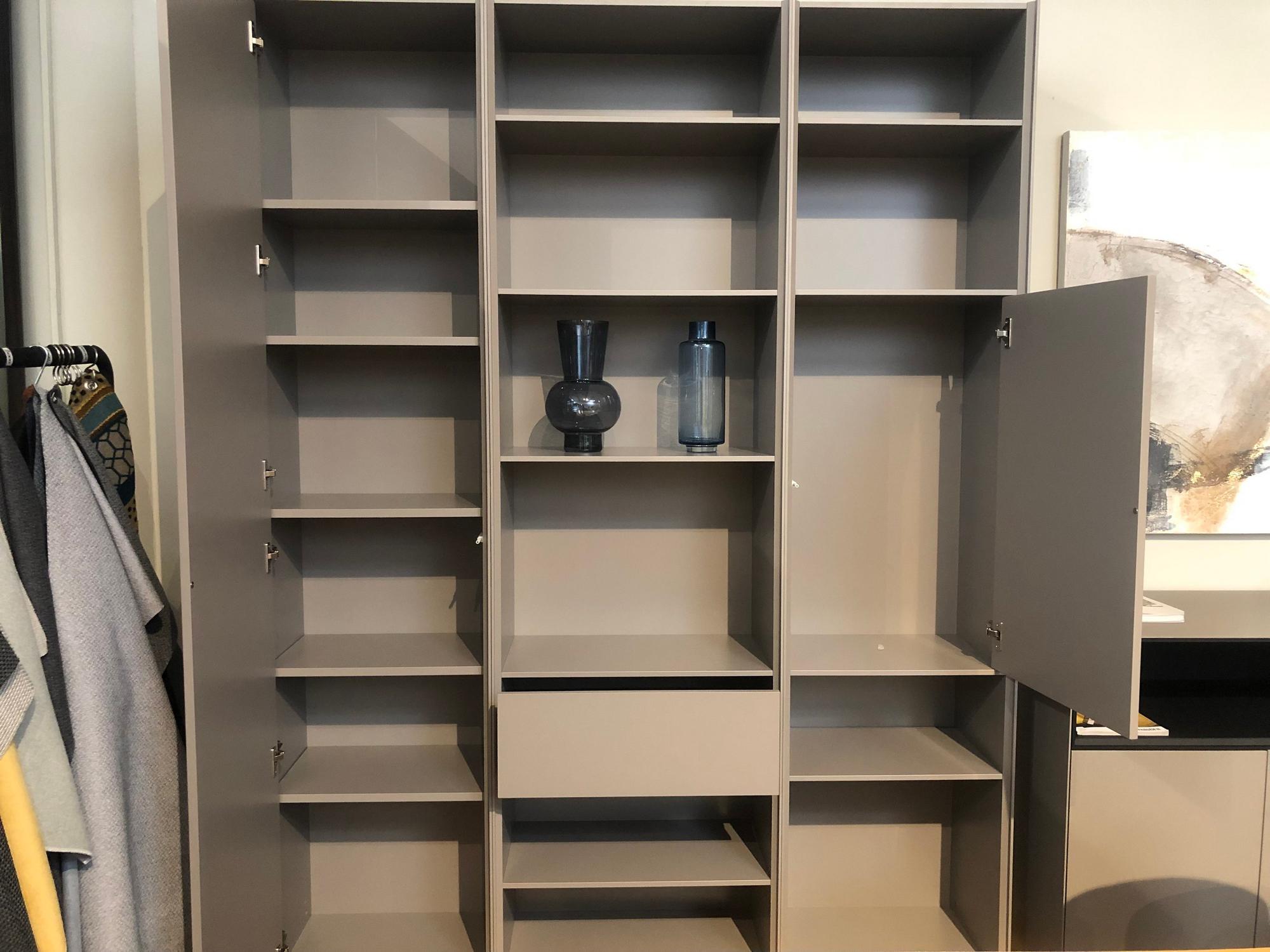 &copy; FORMF20REGAL_1.jpg