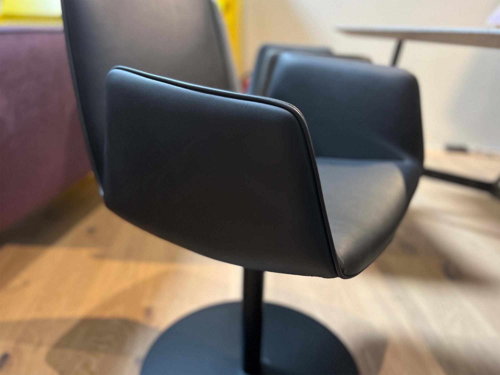 &copy; frameliehebon_1.jpg