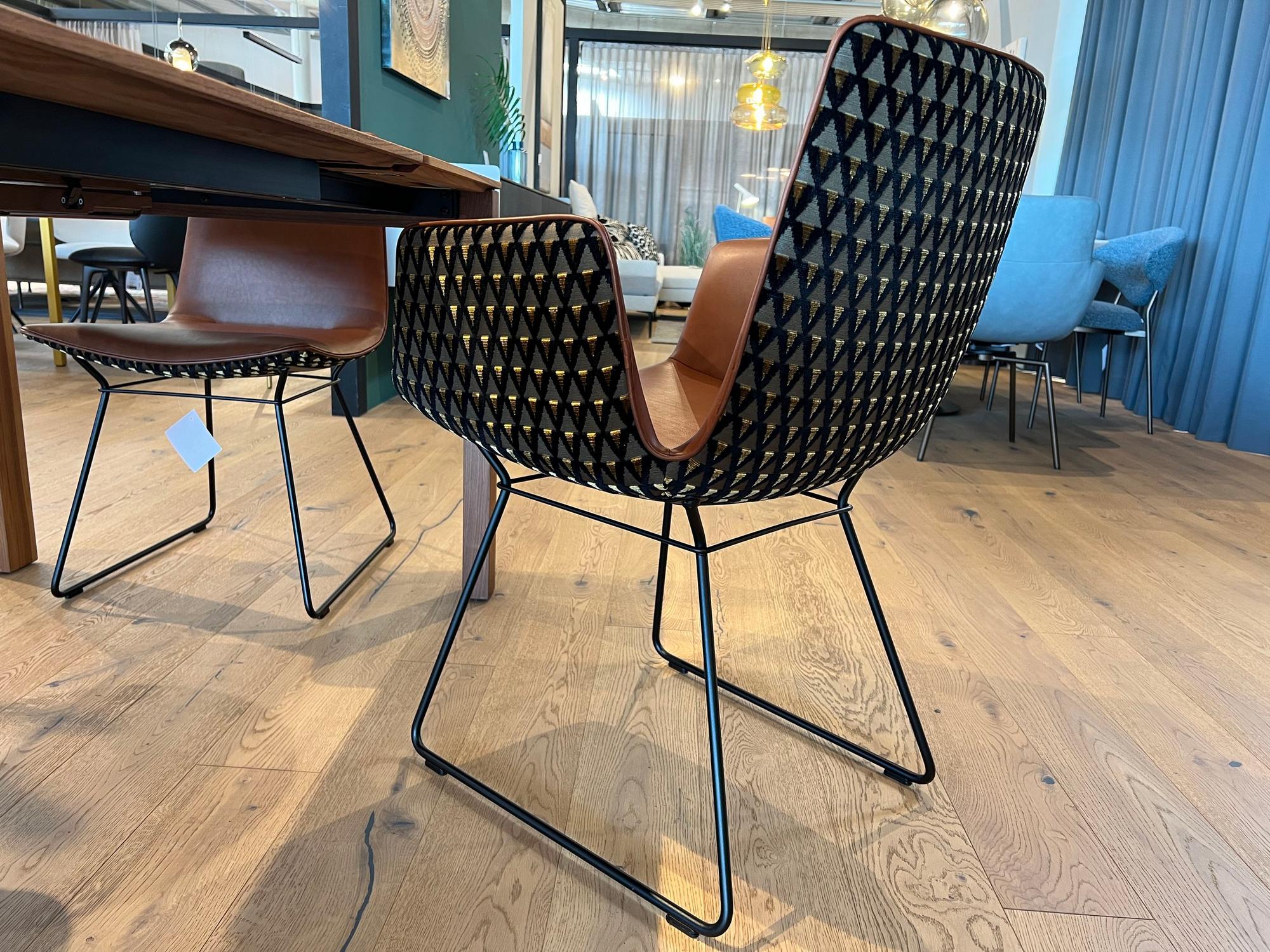 &copy; FRAMELIEHIGH_1.JPG