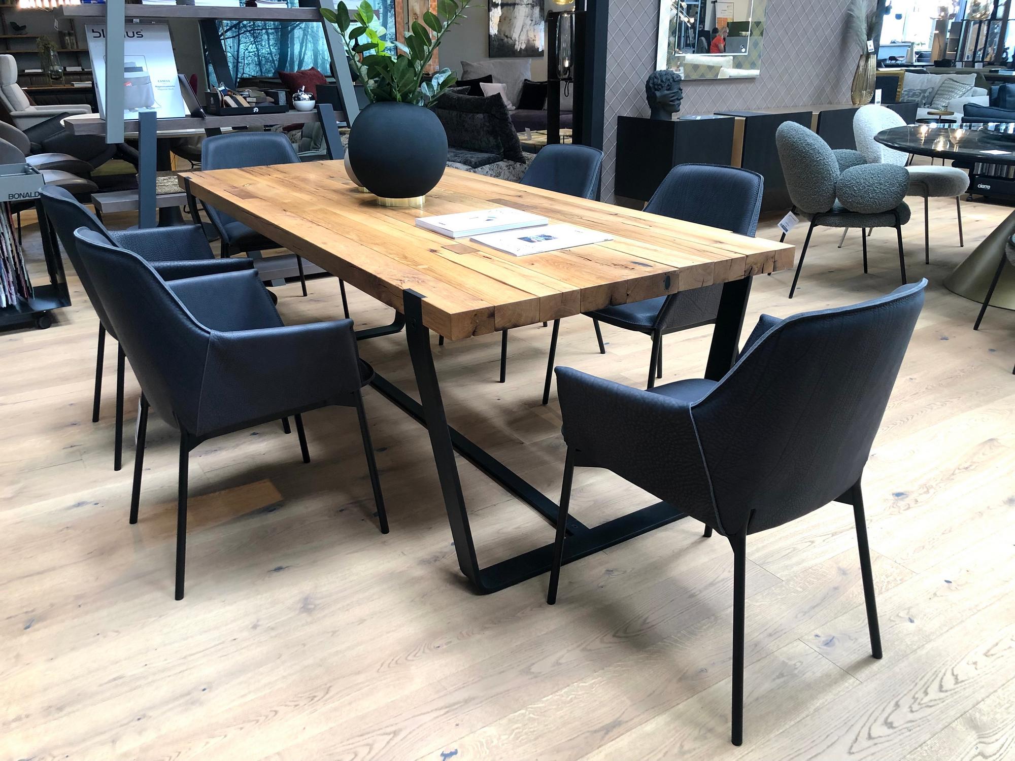 &copy; FRGRACE96002_4.jpg