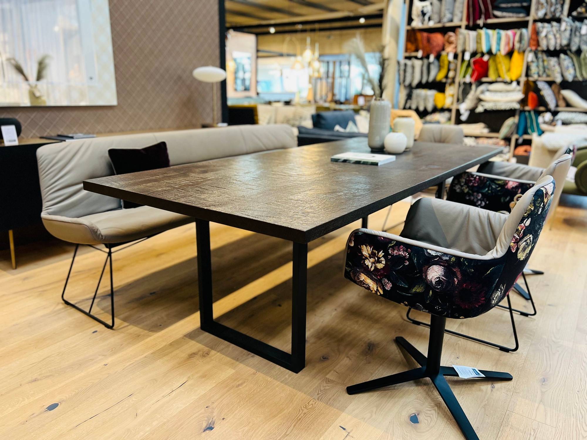 &copy; FRLEYABENCH24_1.jpeg