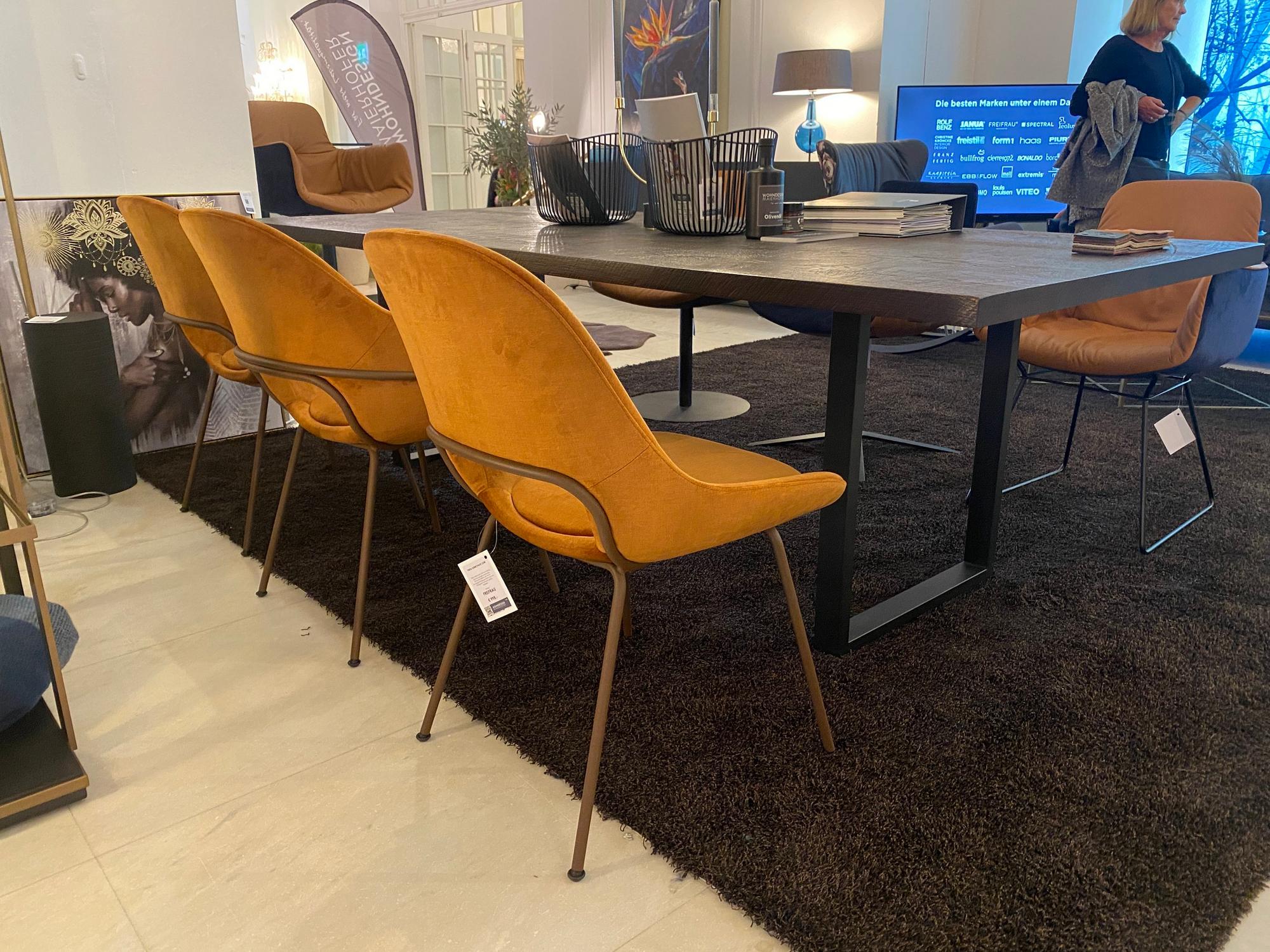 &copy; FRTHEIAHAVA_3.JPG