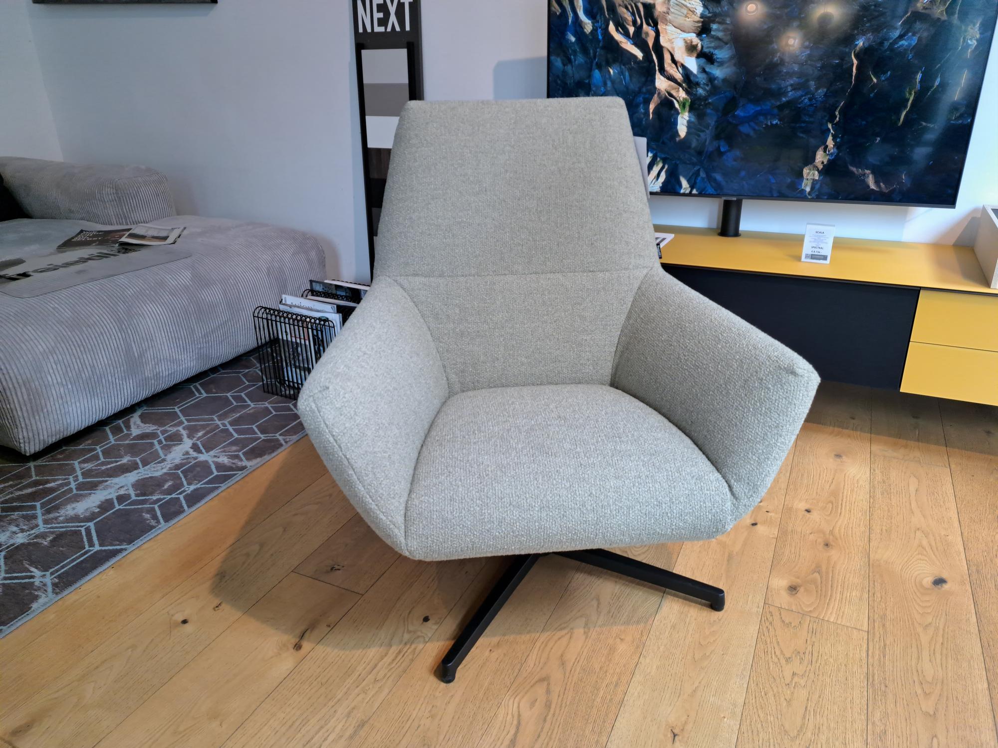 &copy; FS1457464_2.jpg