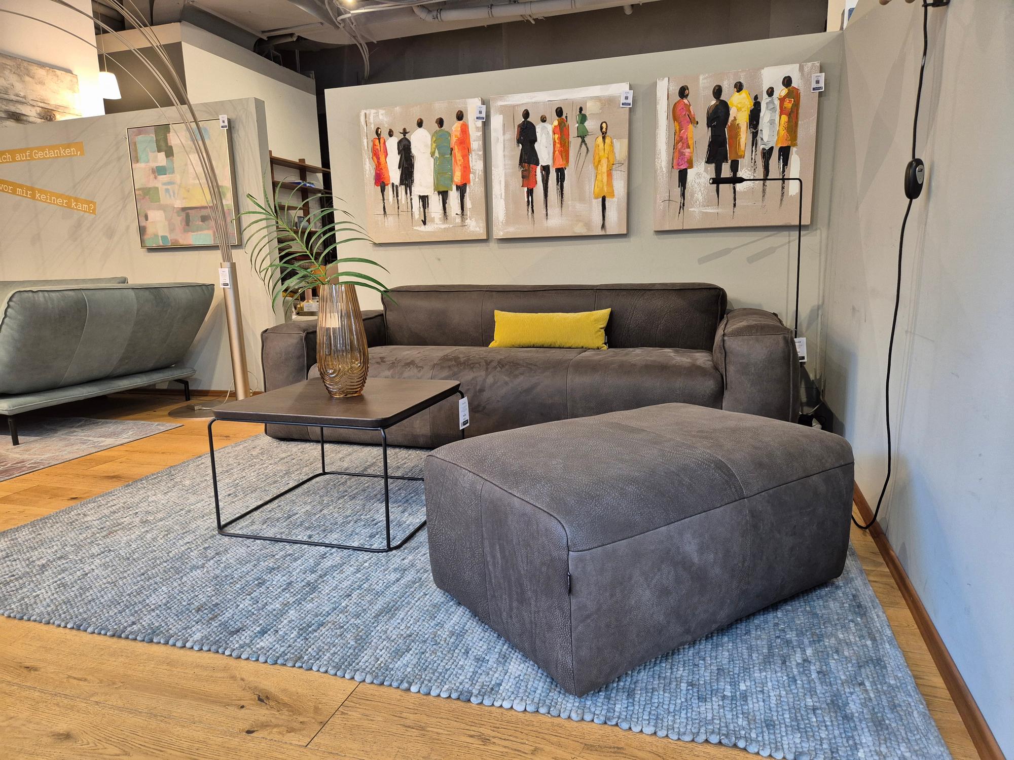 &copy; FS1752289240_2.jpg