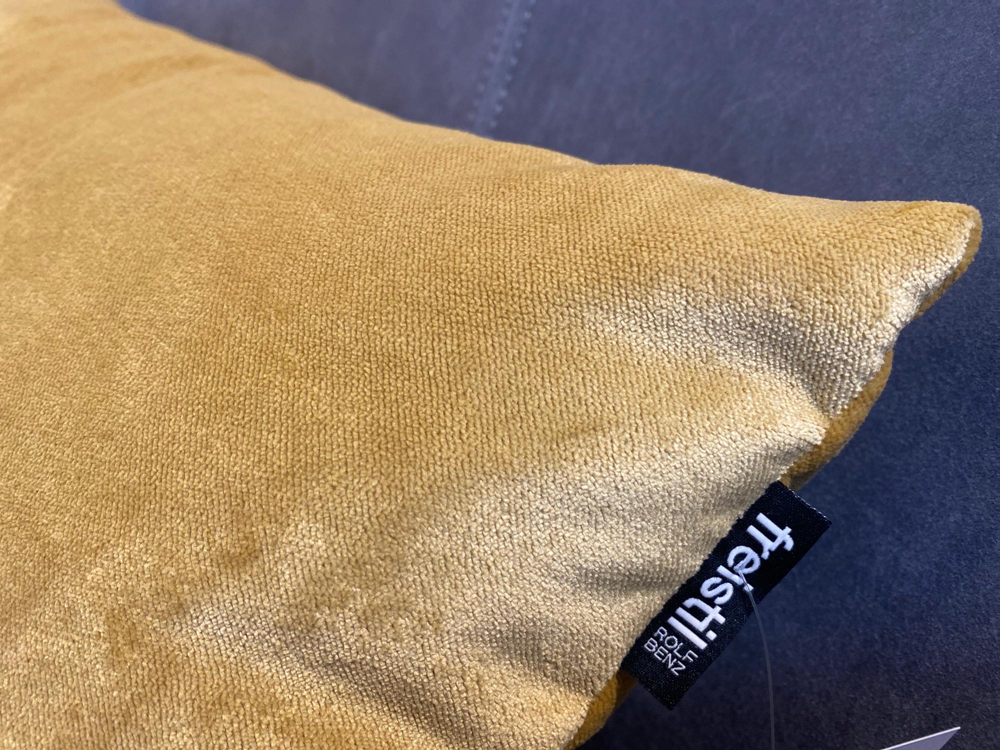 &copy; FSPOKL3110_1.jpg