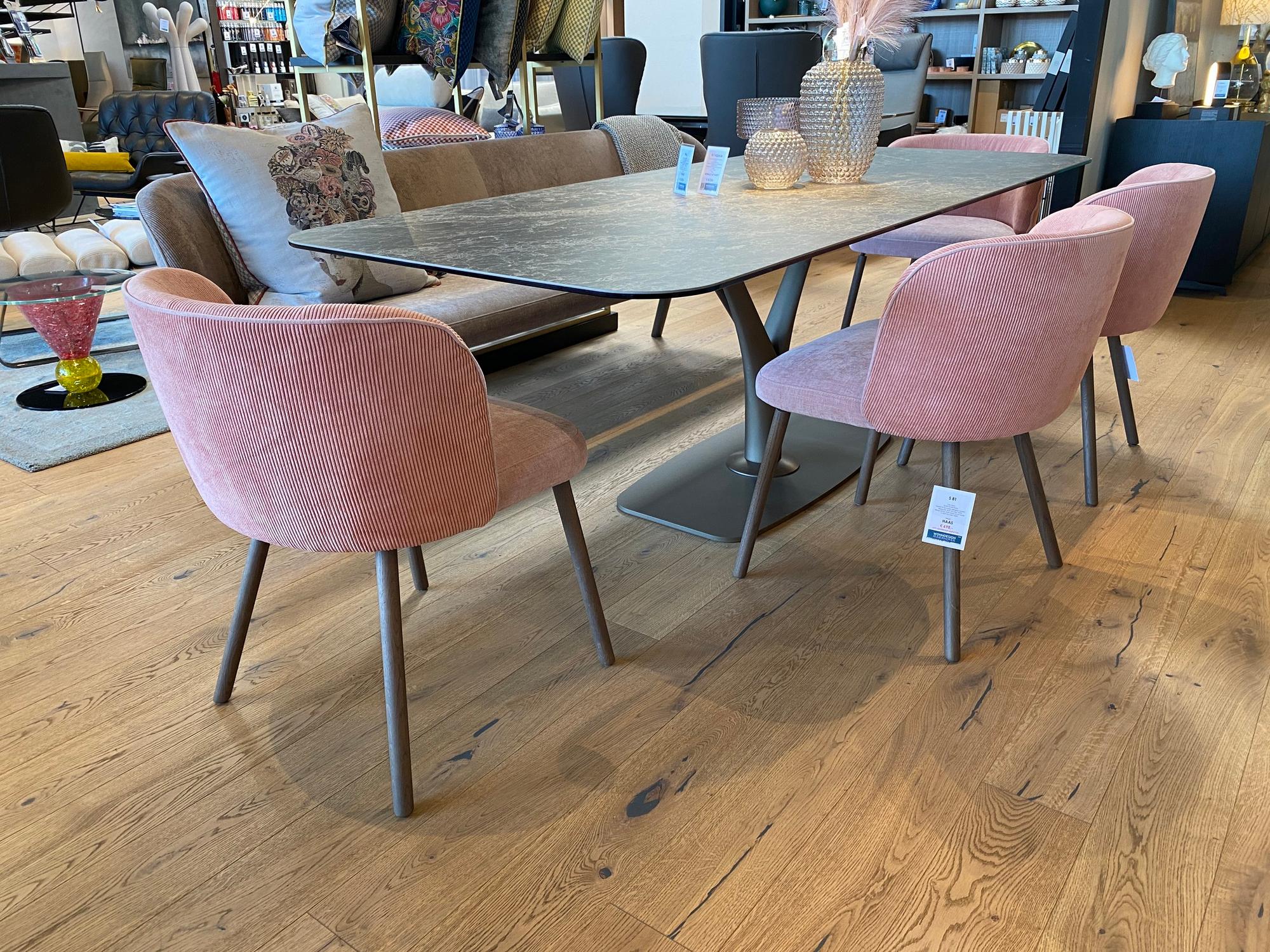 &copy; HAS81ROSE_1.JPG