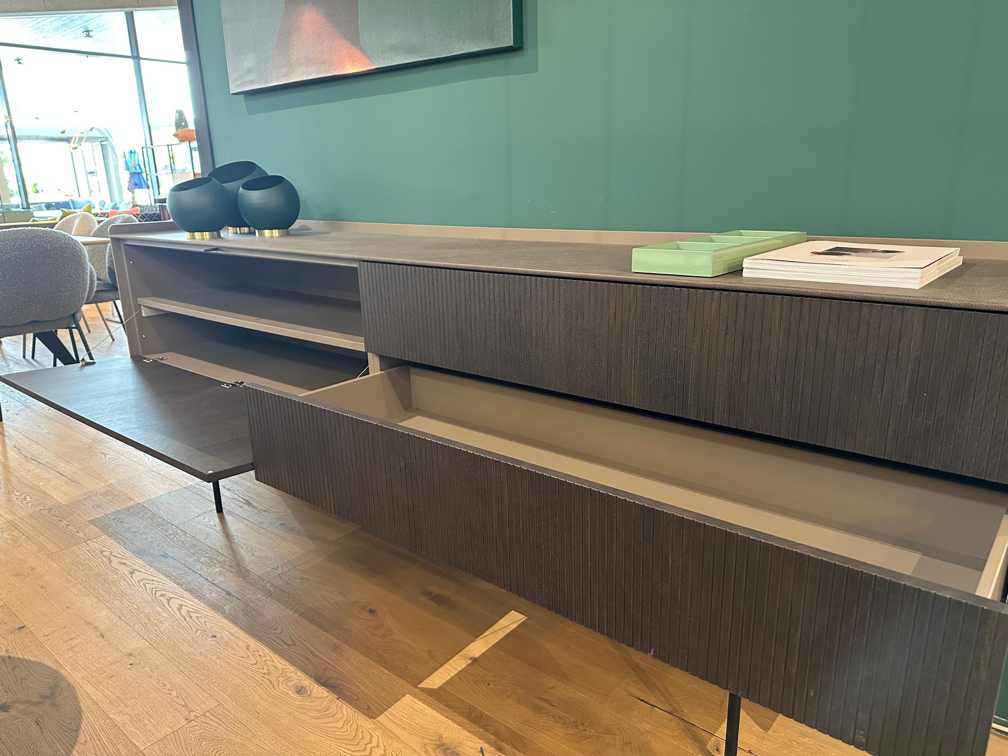 &copy; HASINOSBASALT_1.JPG