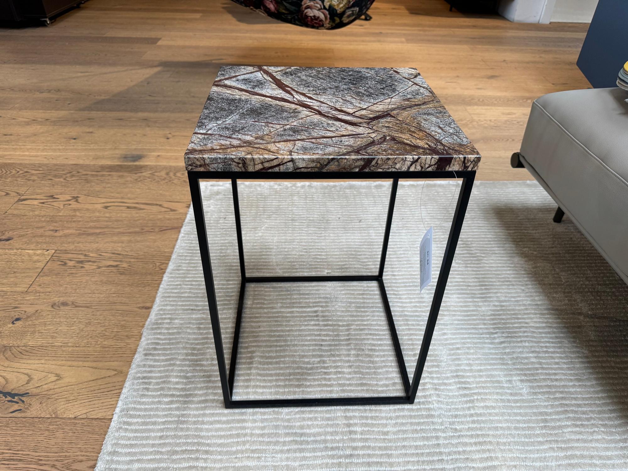 &copy; JASC54BROWN_1.JPG