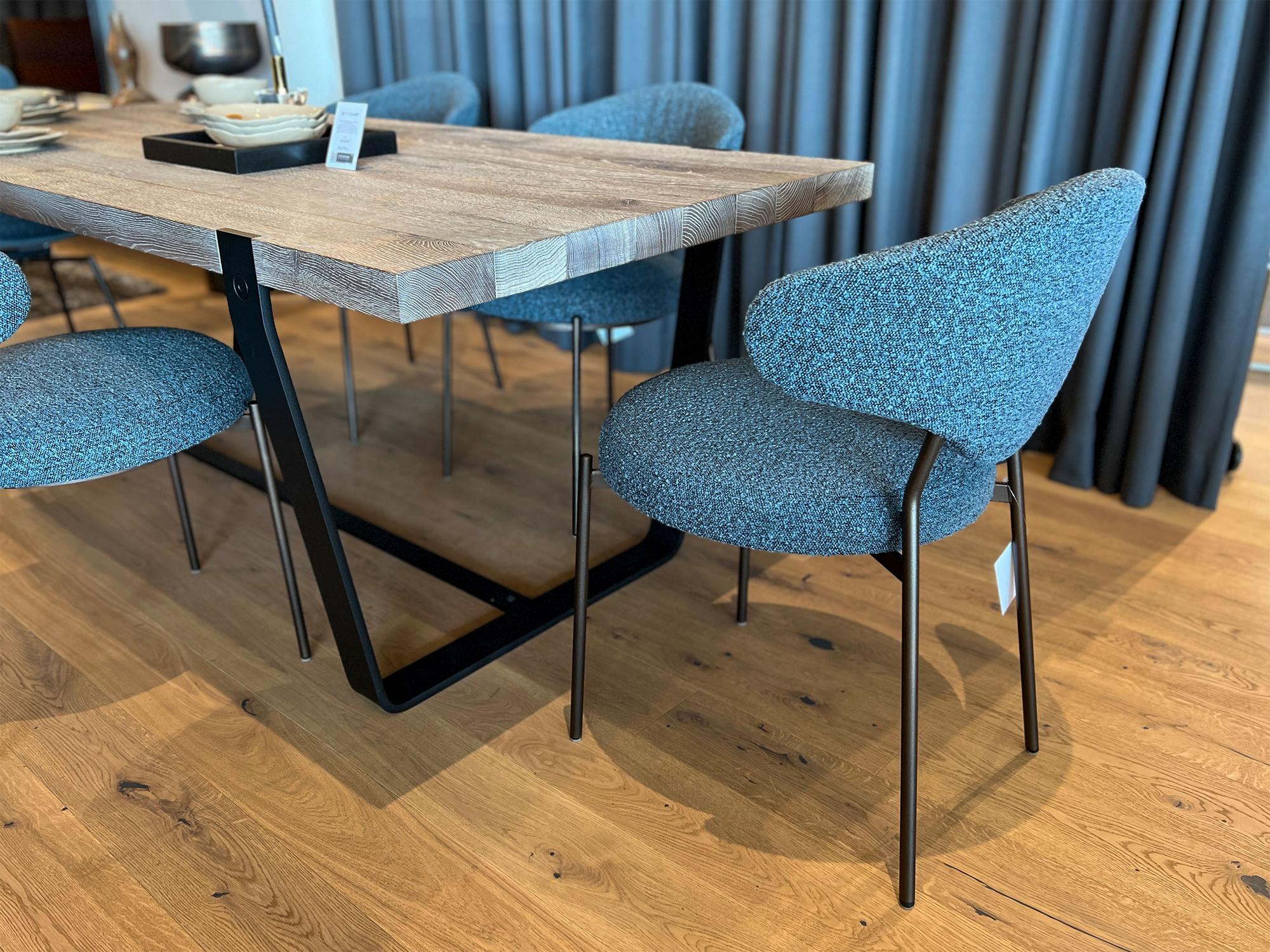 &copy; KFFICON2408_1.jpg