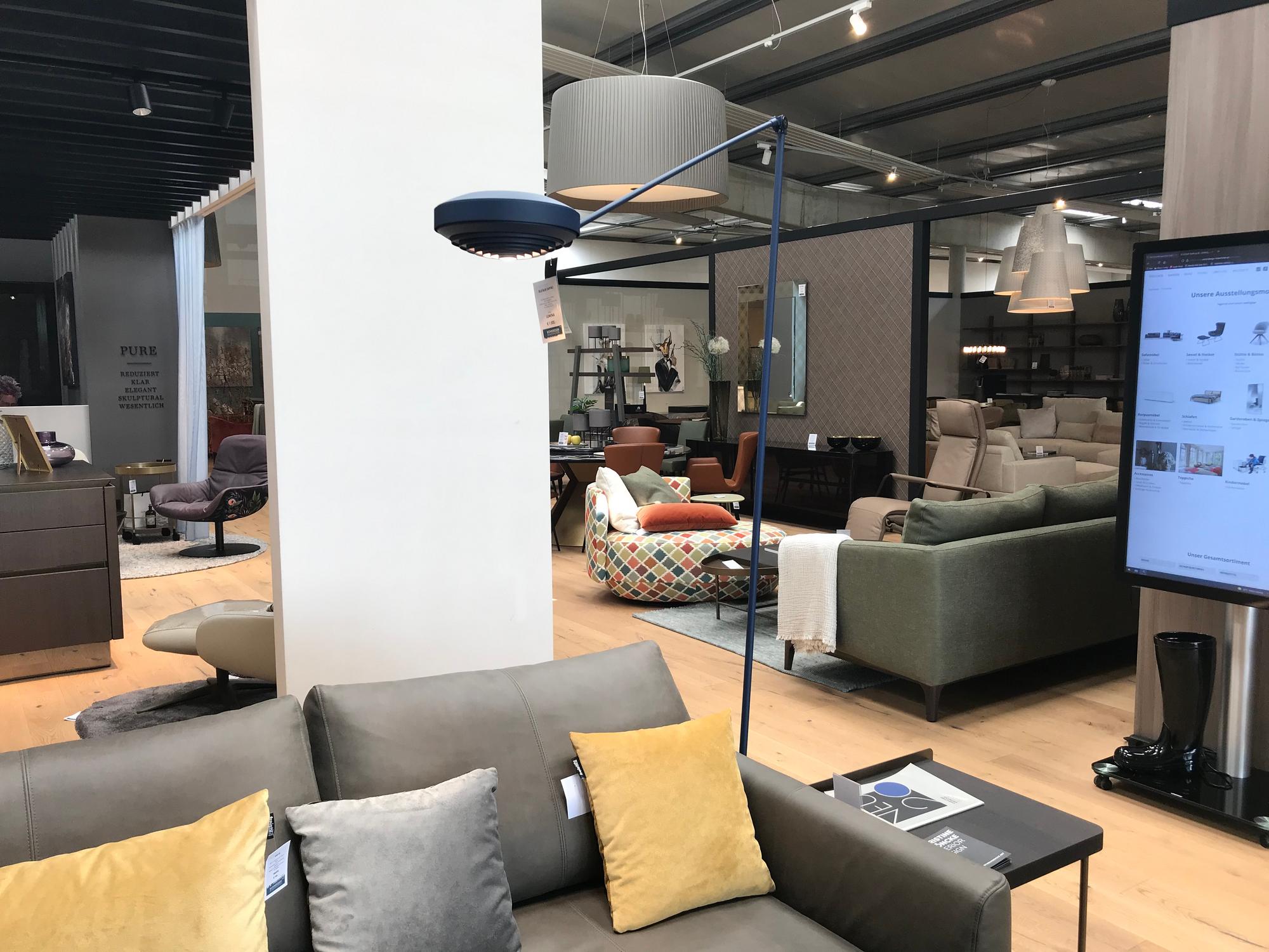 &copy; LUMELLE60LT06_1.jpg