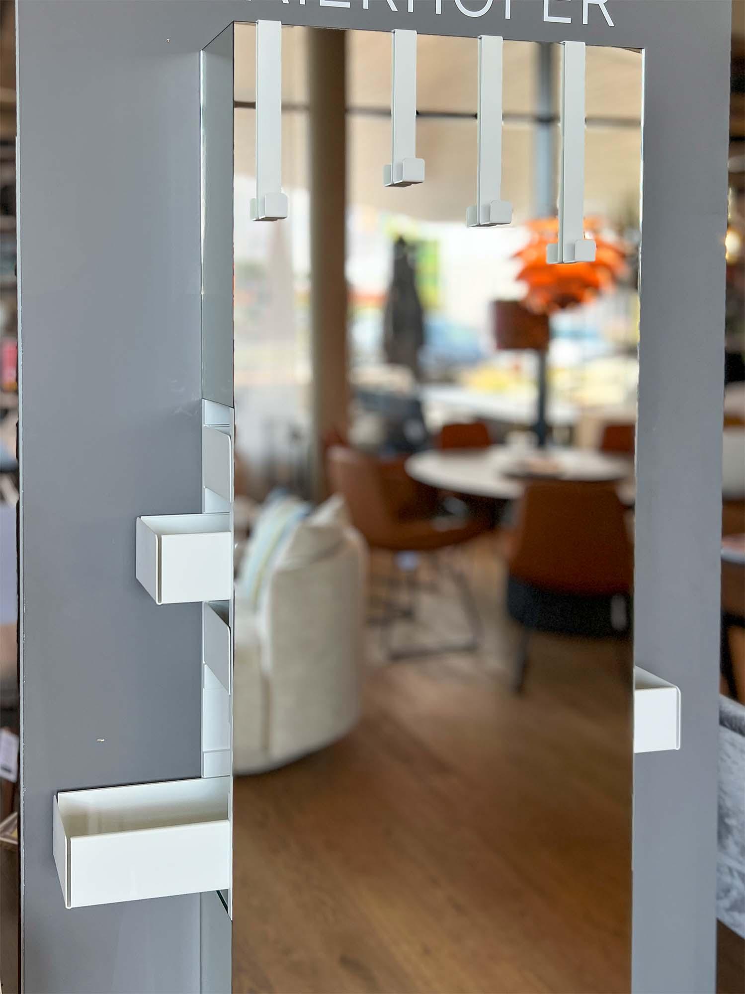 &copy; MINOBETTYBLAN_1.jpg