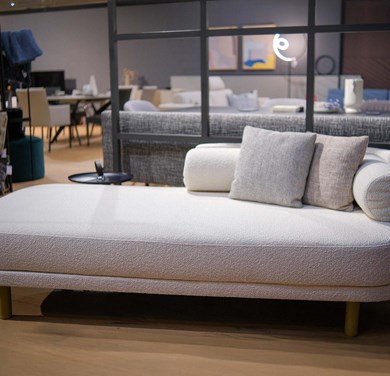 © MOELLCAJA102_5.jpg