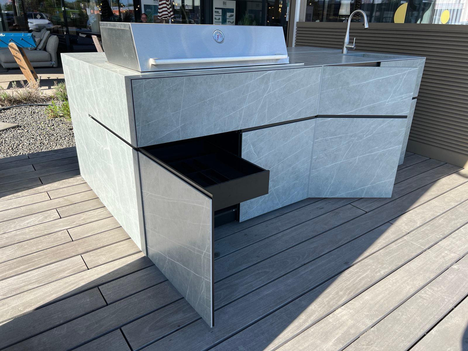 &copy; OCQBBQUBEX_6.jpg