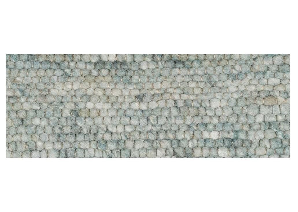 &copy; PAUBASIC343_1.jpg