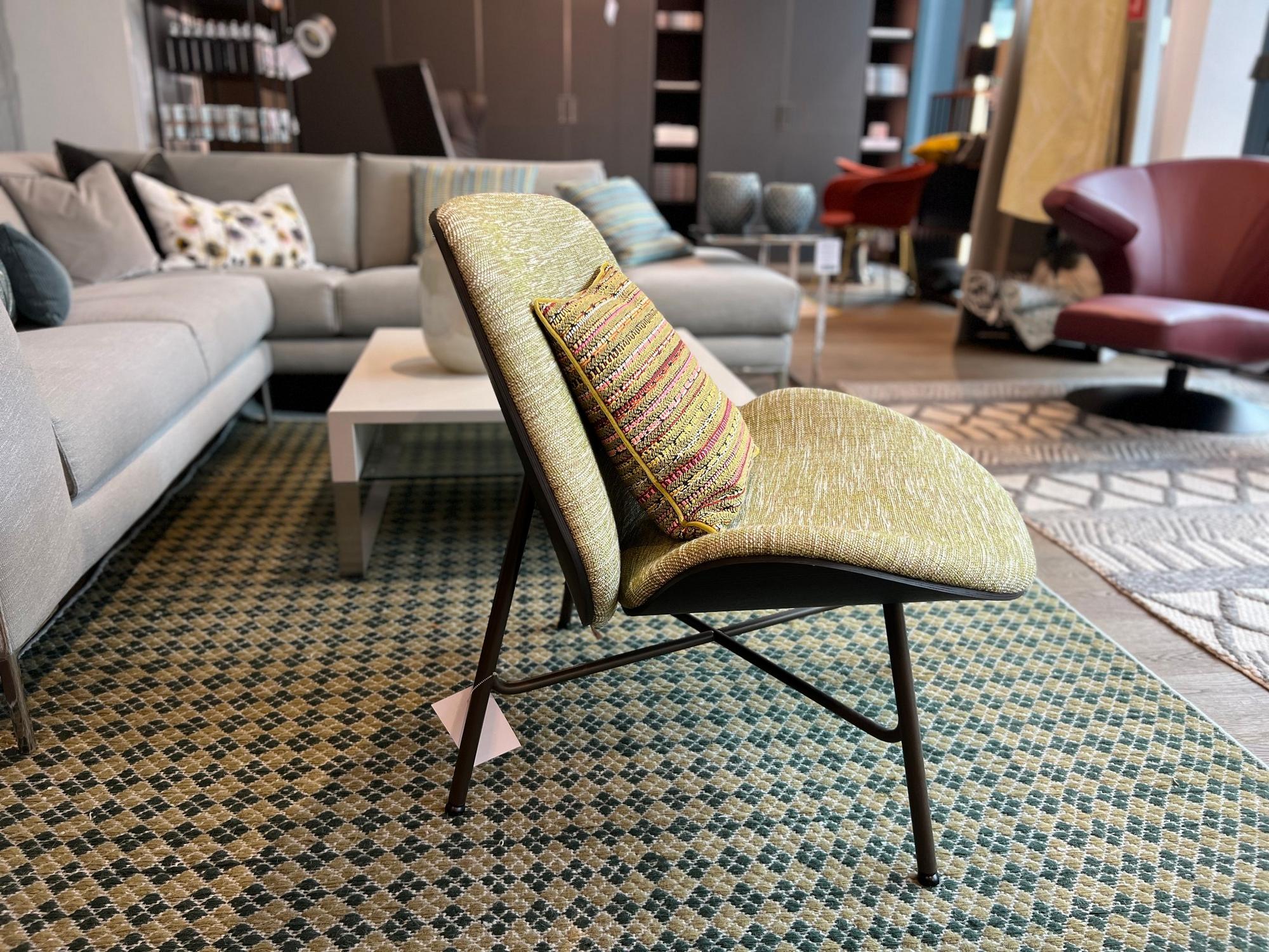 &copy; PODE690-100_2.jpg