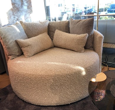 © PPCOSYBEDIAMW_1.jpg