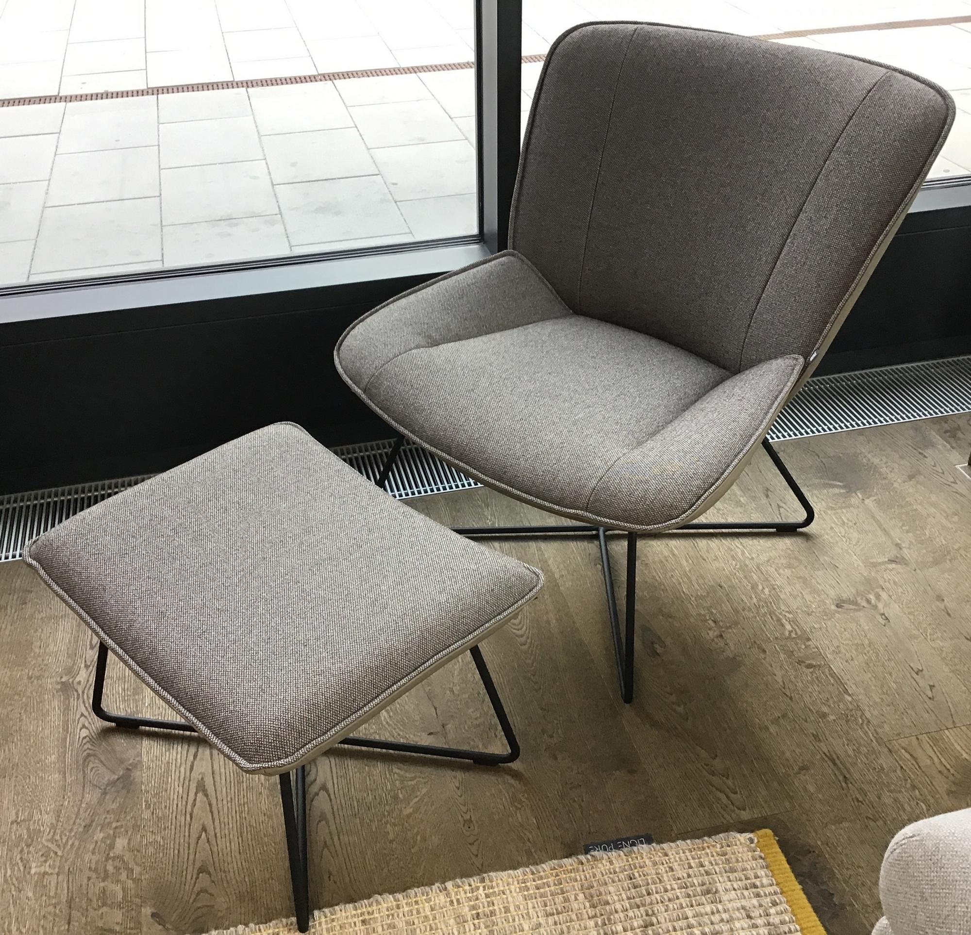 &copy; RB38318182_2.JPG