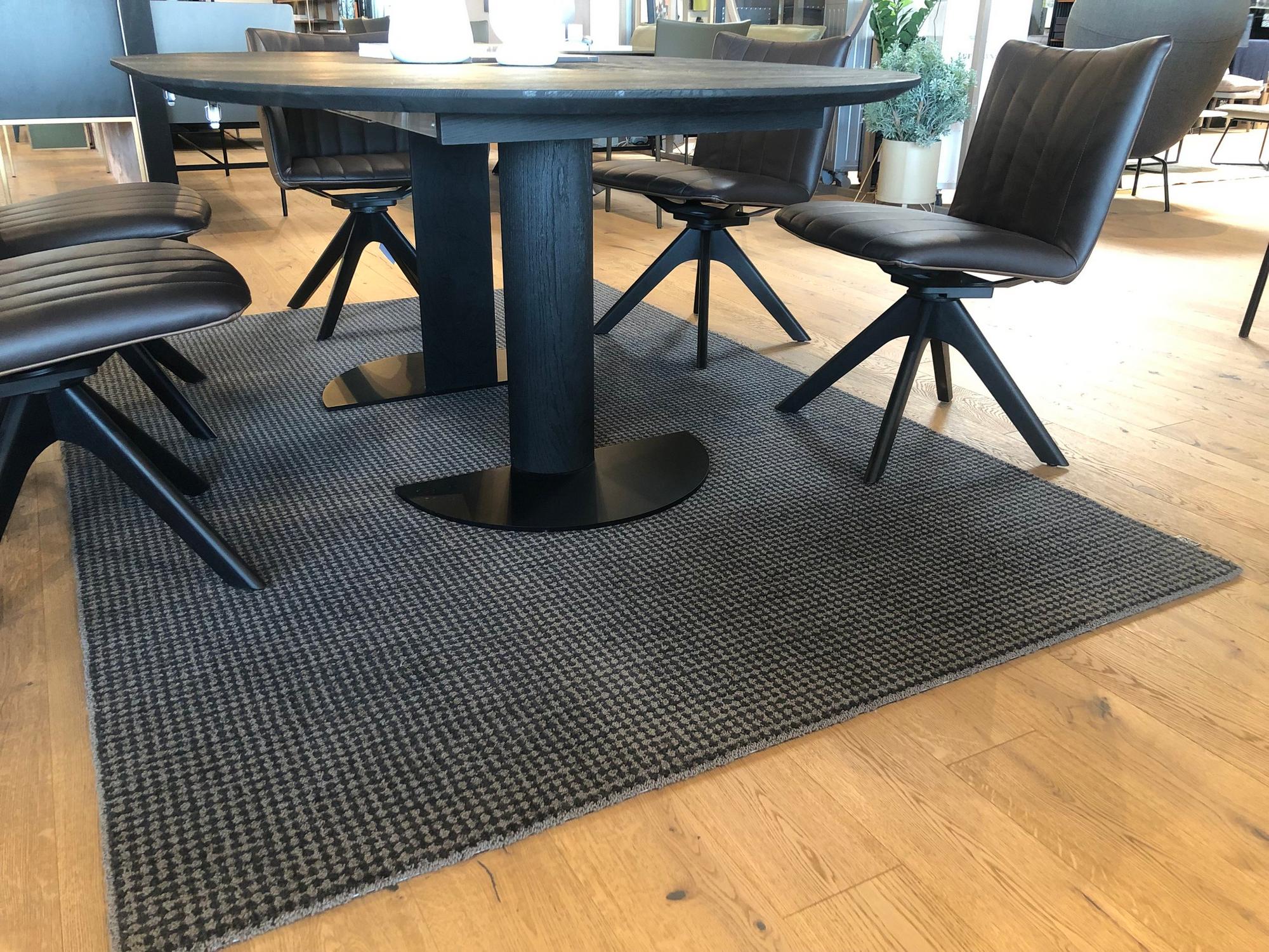 &copy; RB7010001_1.jpg