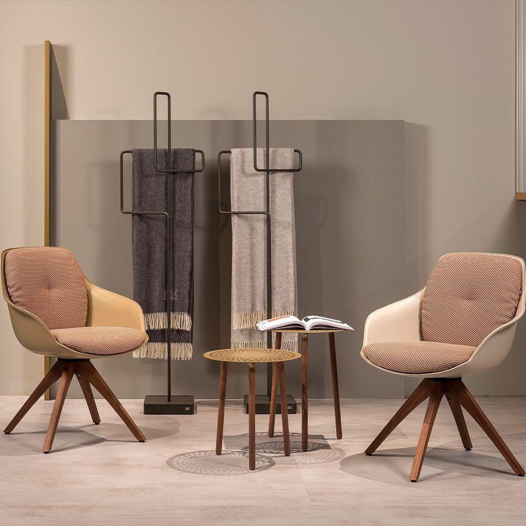 &copy; RB908112_1.jpg