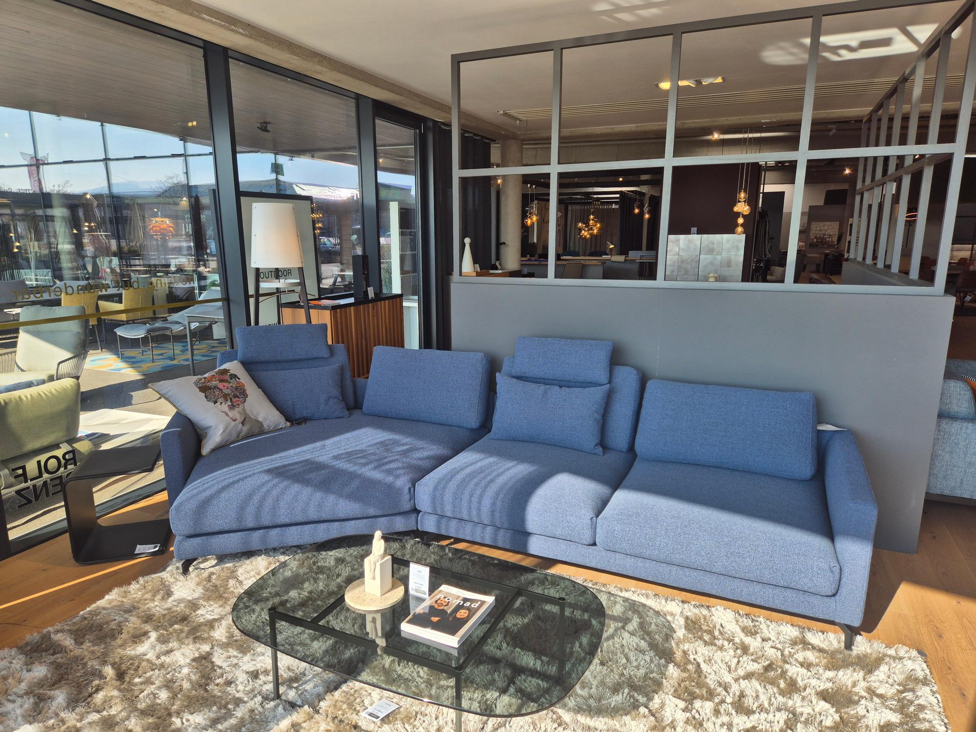 &copy; RBJOLA16806_1.jpg