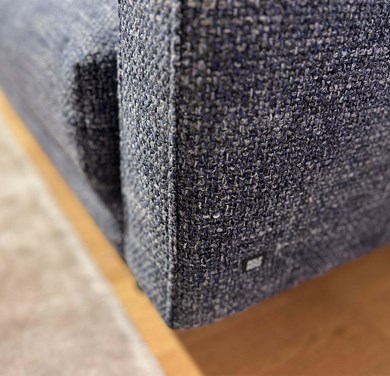 © RBKAIA26380_2.jpg