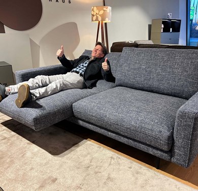 © RBKAIA26380_3.jpg