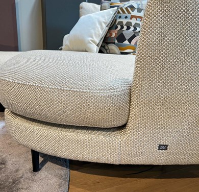 © RBKUMO24350_2.jpg