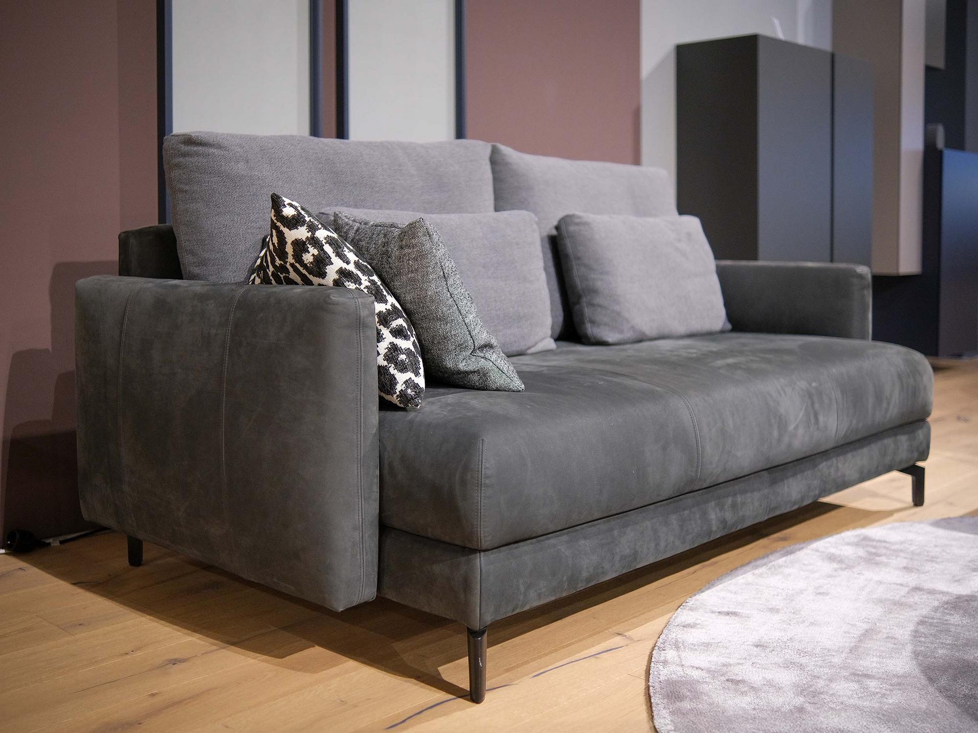 &copy; RBNUVOLA42400_1.jpg